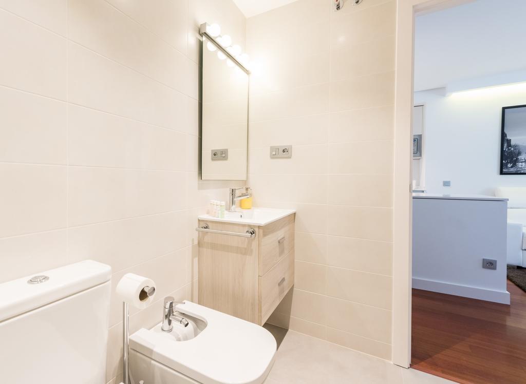 Ferienwohnung Santa Ana Plaza Madrid Exterior foto
